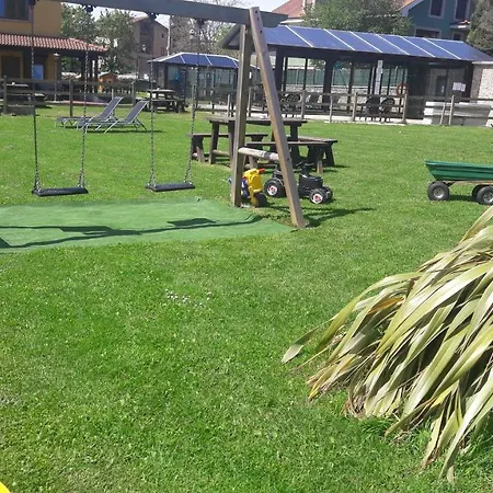 El Castaneu Apartmán Corao