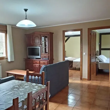 El Castaneu Apartmán Corao